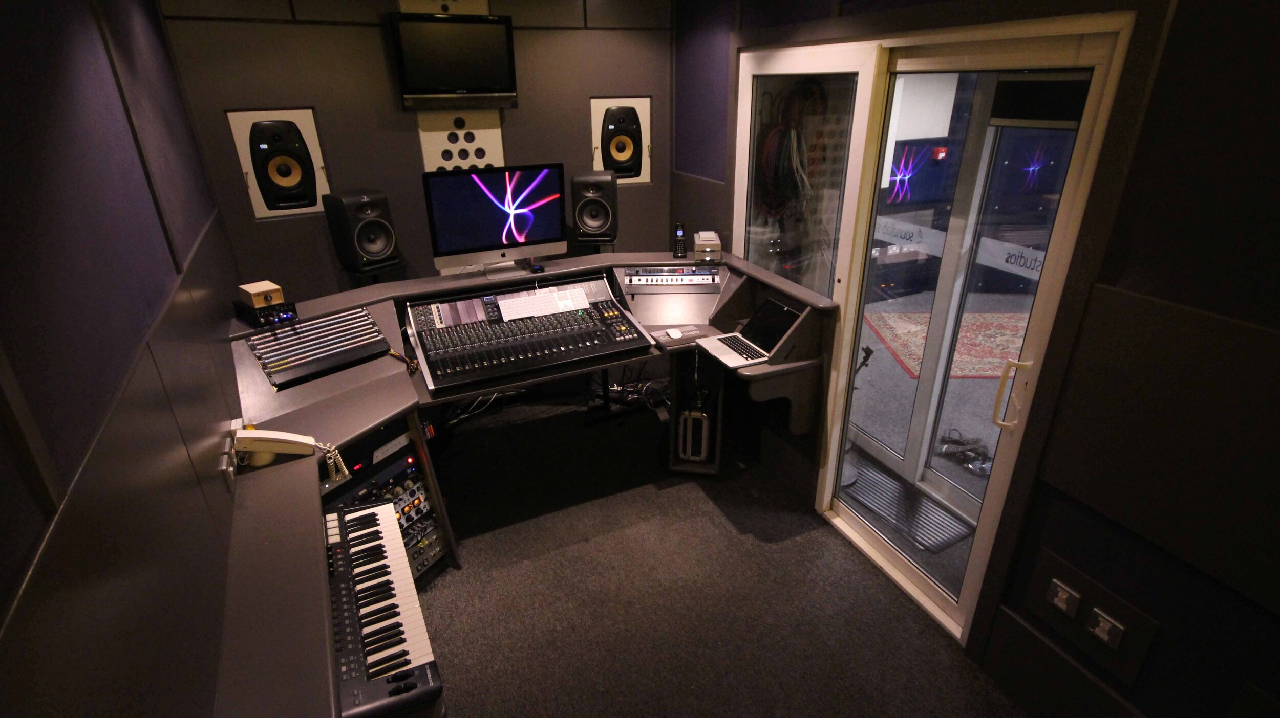 Recording-Studio.jpg