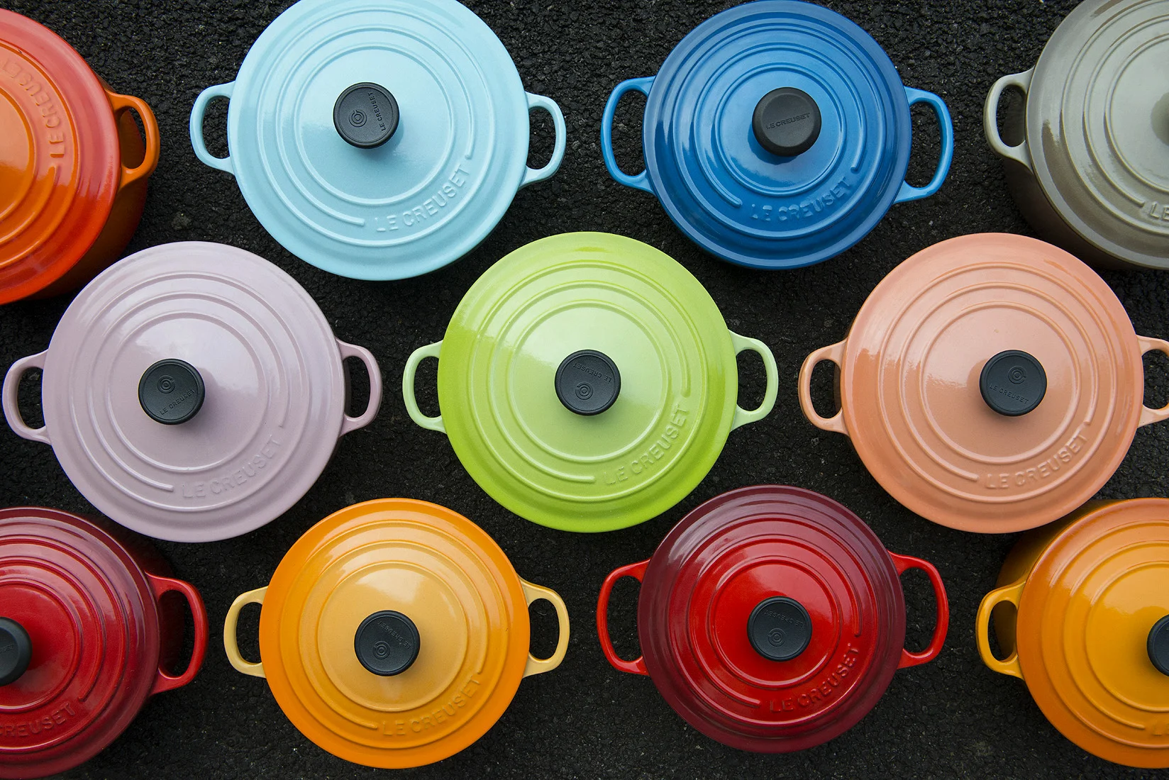 20-LECREUSET-AFAR.jpg
