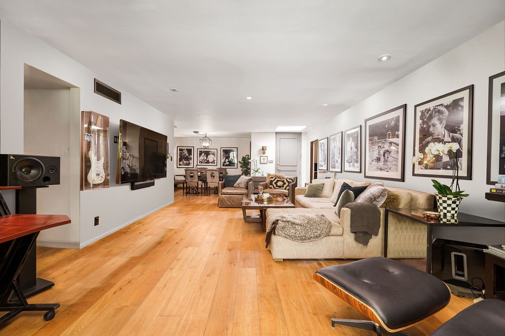 LivingRoom2_FINALWideShot.jpg