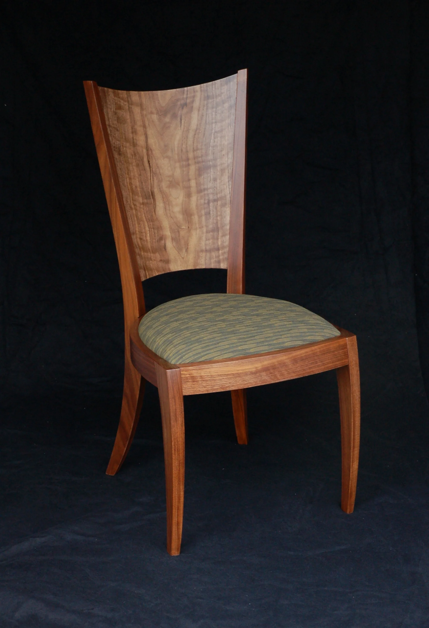 Encompass Chair