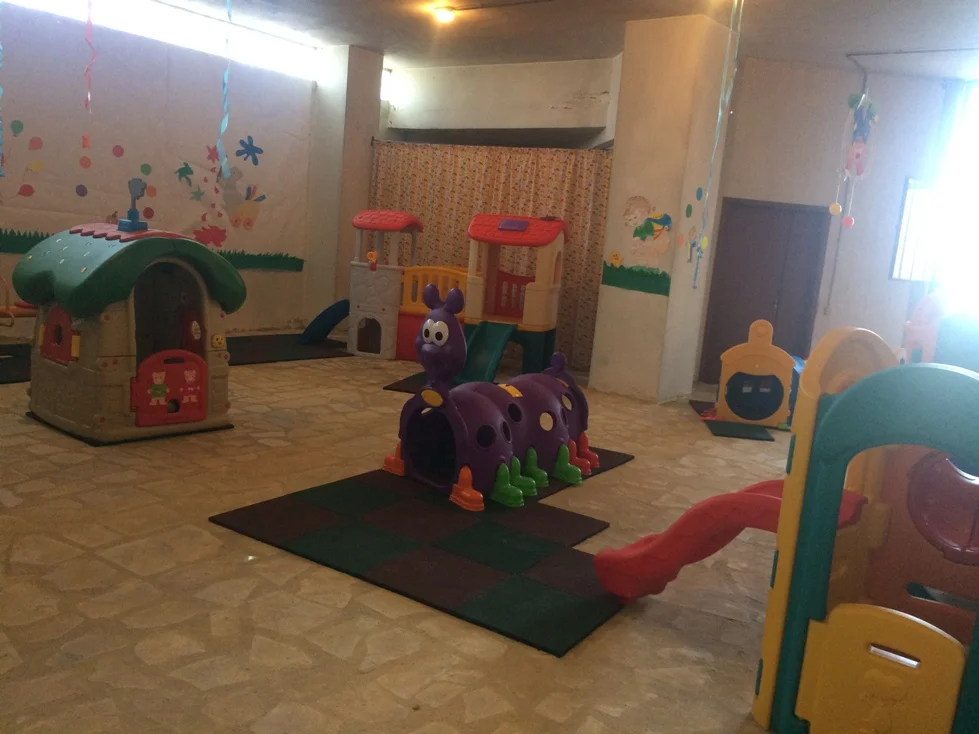 EOL 2018 - playground - B0870 Bkerzla 1.jpg