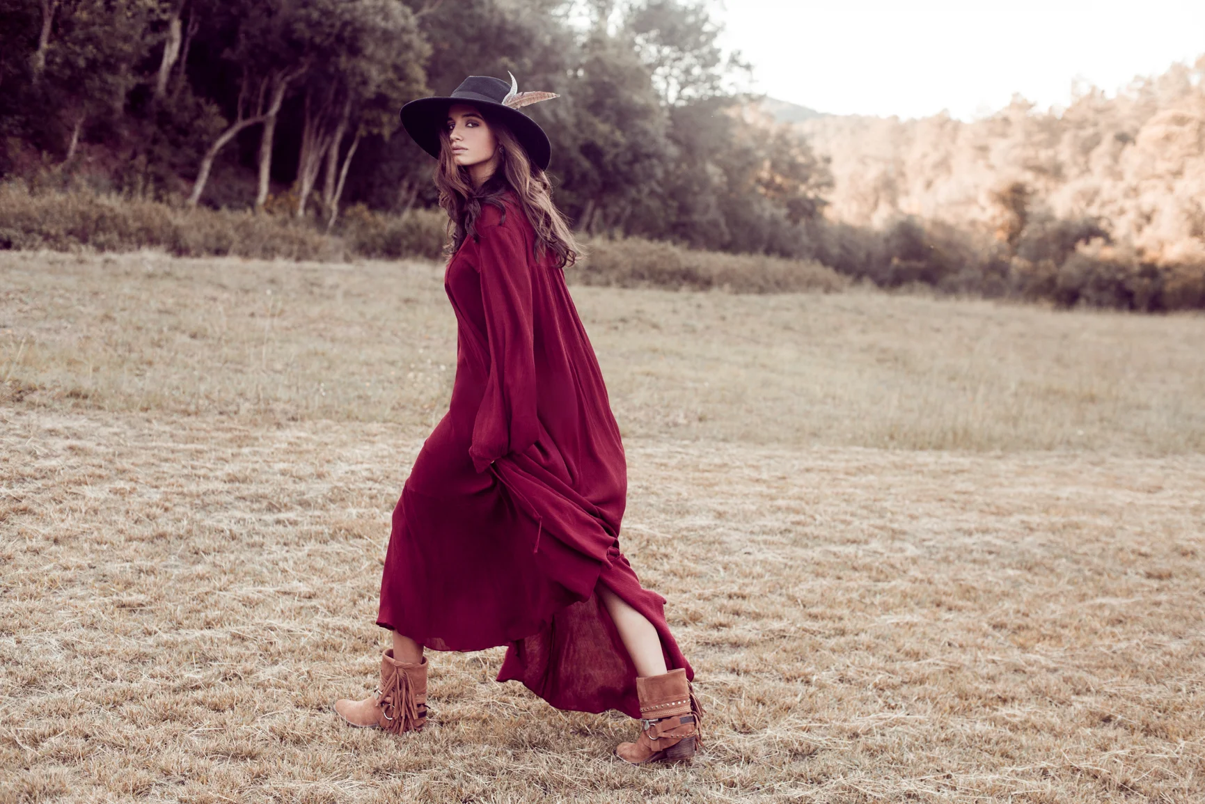 Las instagramers Mery Turiel, María Valdés, Lucía Bárcena, Itziar Aguilera o Marta Soriano, entre otras, pondrán a la venta su armario. 