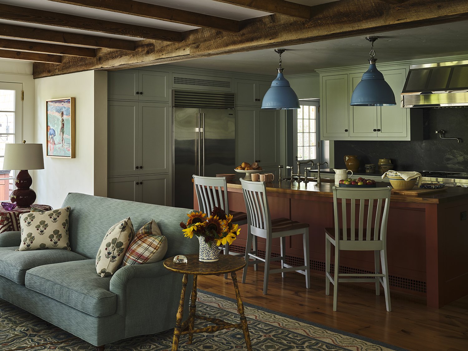 ARCT_20250923_FrankFrances_RAMSA_CapeCod_Kitchen_001.jpg