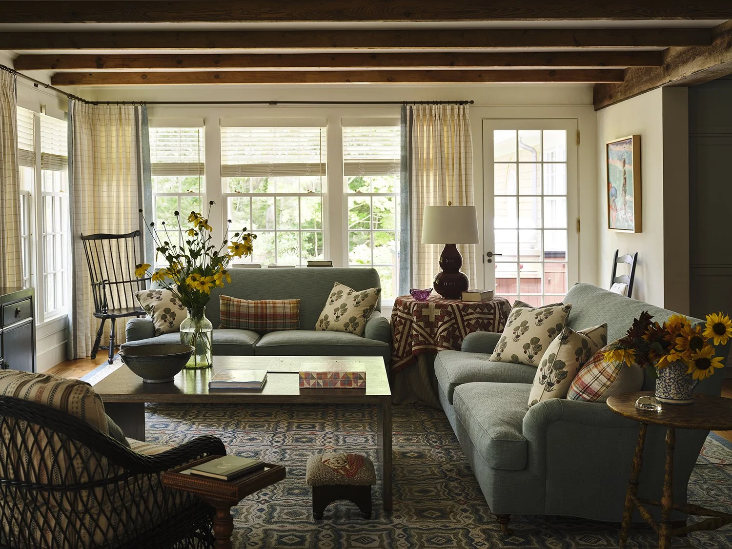 ARCT_20250923_FrankFrances_RAMSA_CapeCod_Family_Room_001.jpg