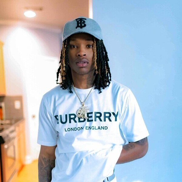 Rising drill star King Von refines his storytelling and stunting on Levon James 