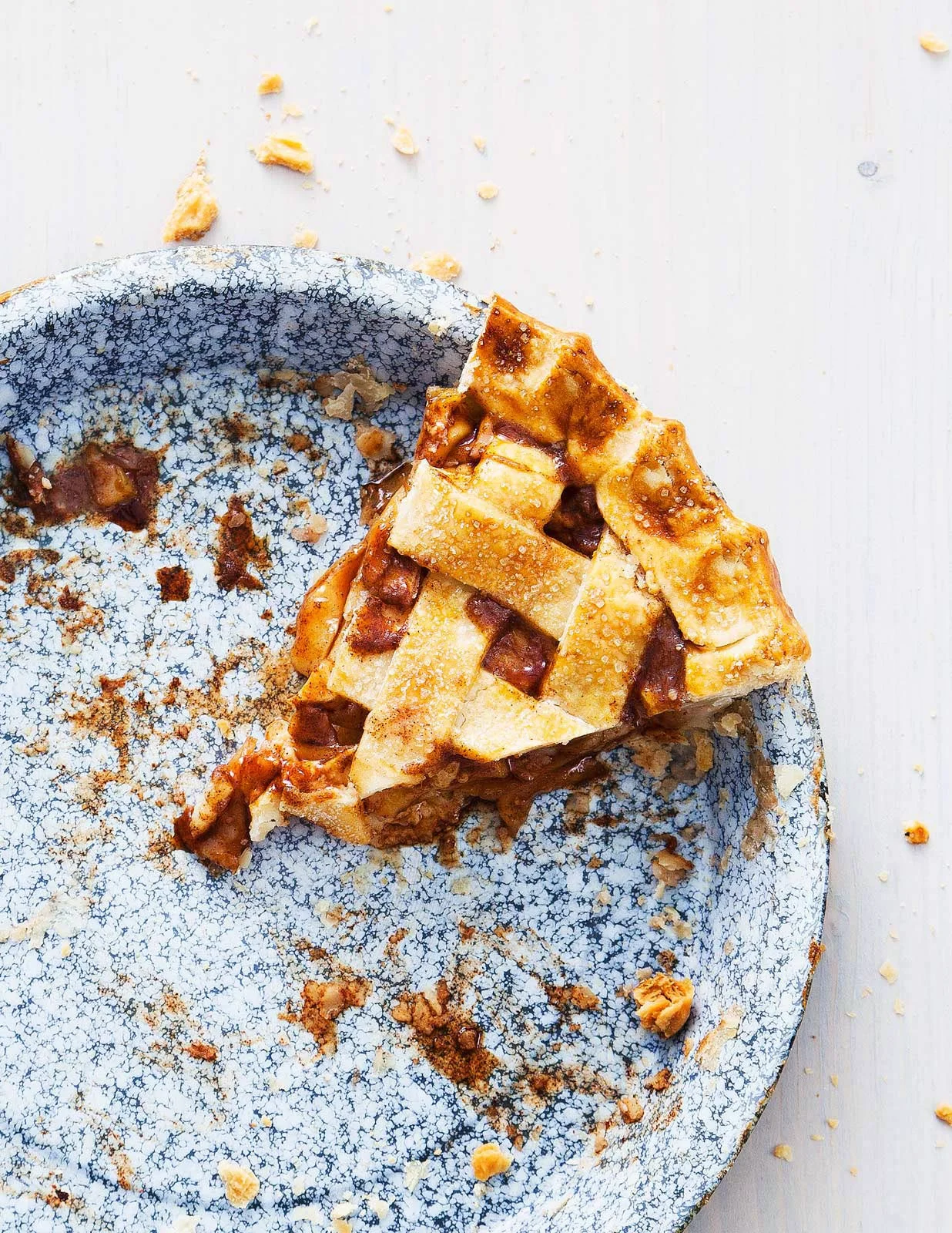 ApplePie_EmptyPiePlate.jpg