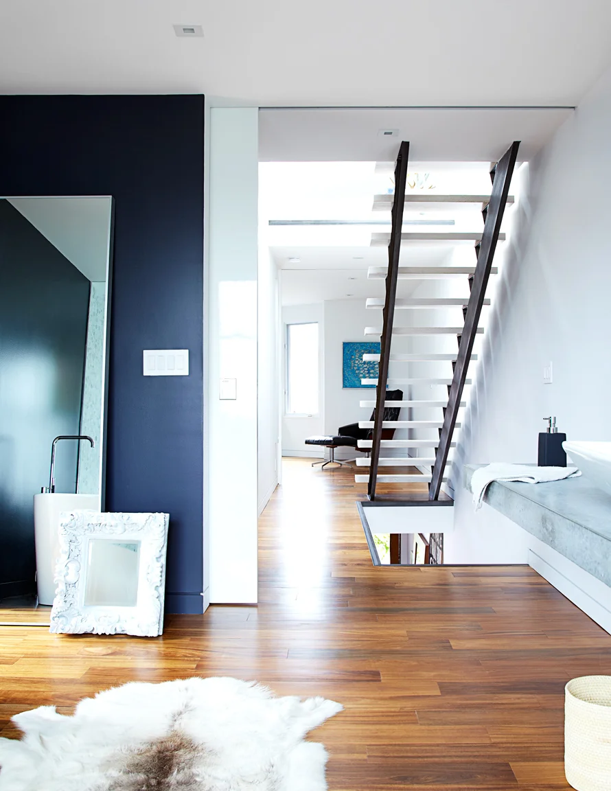 Hallway.jpg
