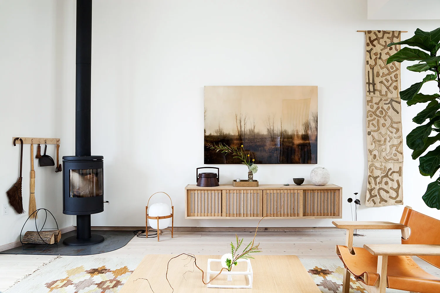 MjolkHome_Jul15_LivingRmFireplace_1.jpg