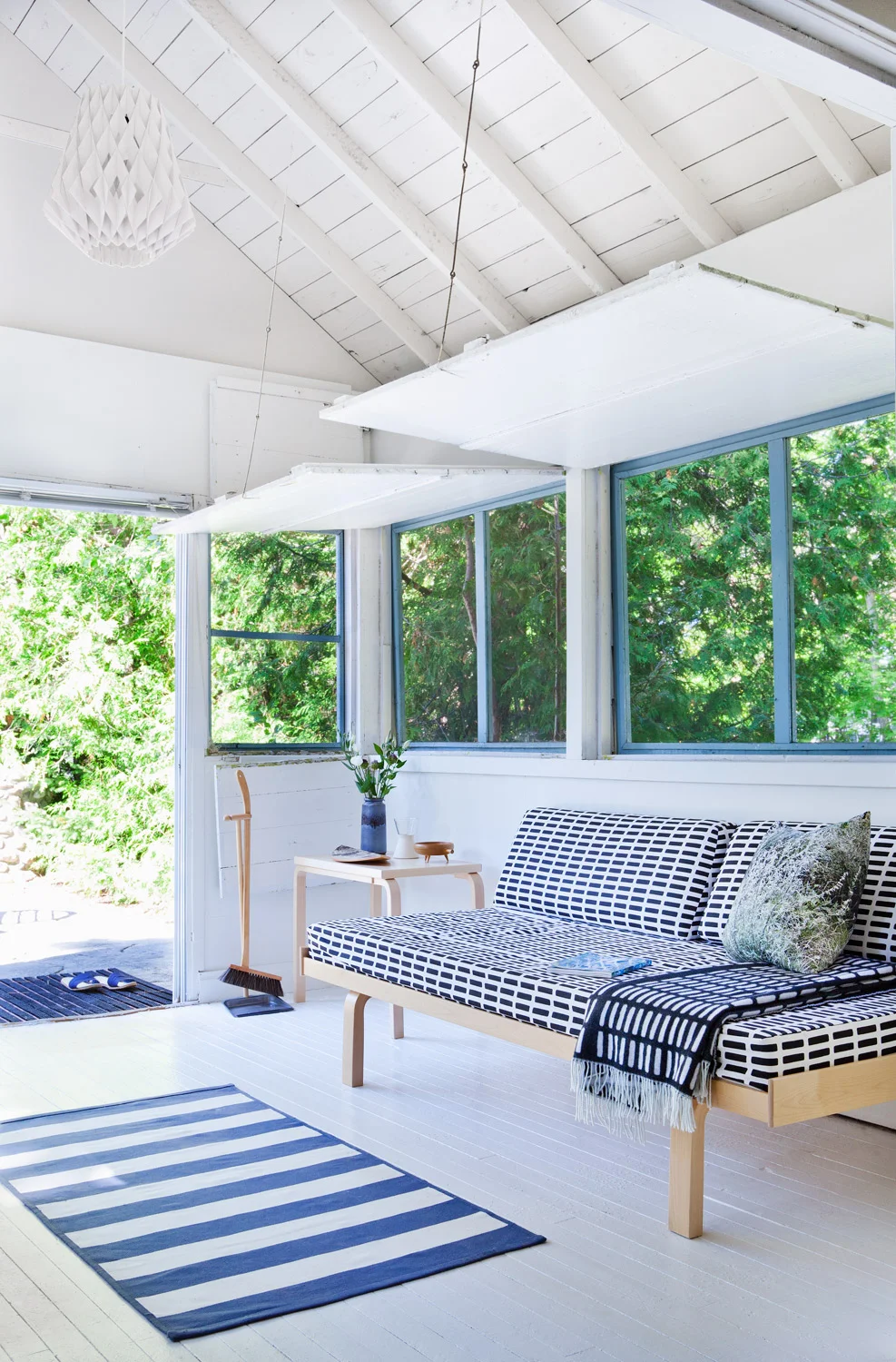 MjolkCottage_Jul_2015_SunRmA_1.jpg