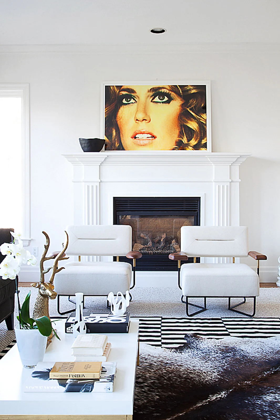 LivingRoomMantel_3.jpg