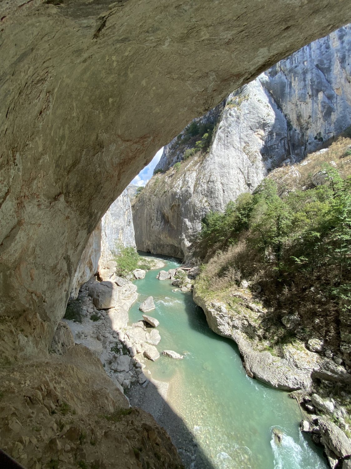 gorge-de-verdon-in-the-tunnel.jpg