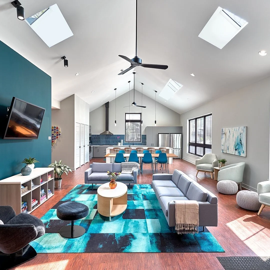 Based in the north and northwest suburbs of Chicago, The Harbour is a non-profit that provides emergency shelter and services to local women facing homelessness as a product of abusive domestic conditions. The goal is to provide temporary shelter in 