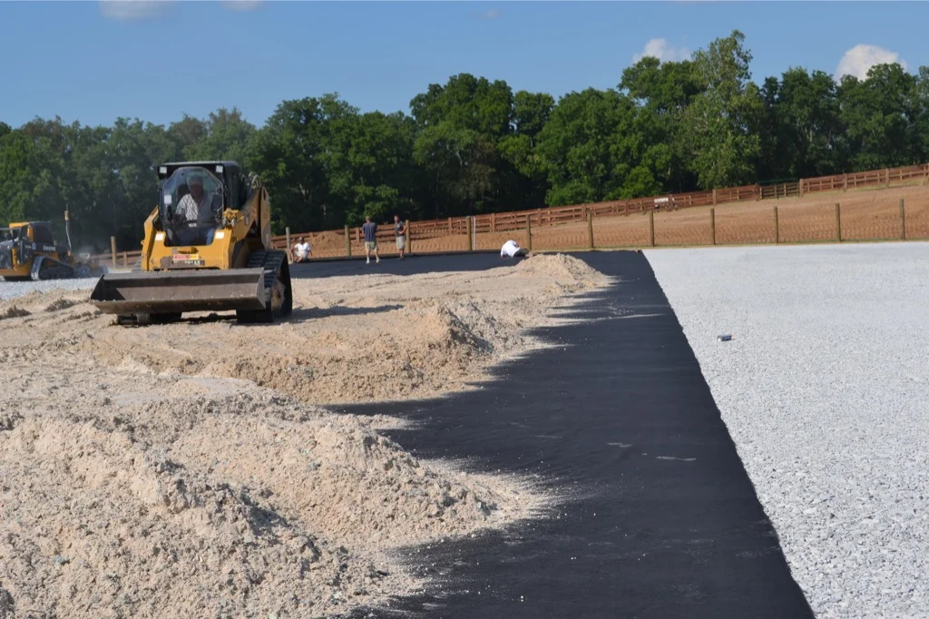 Free-draining base installation
