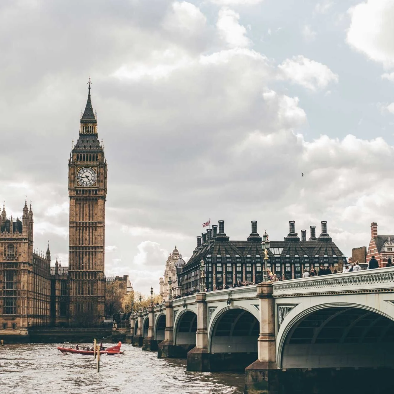 Lovefast 28: London - "I have many people in this city"