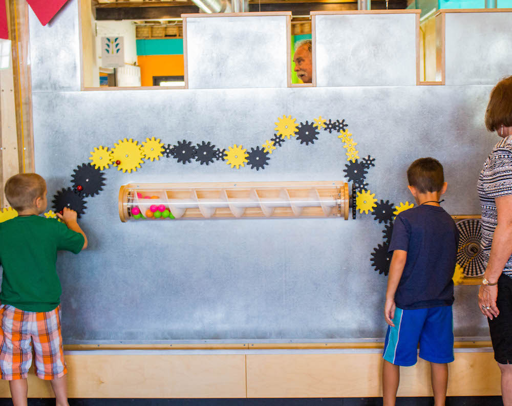 Magnetic Ball Wall And Gear Wall
