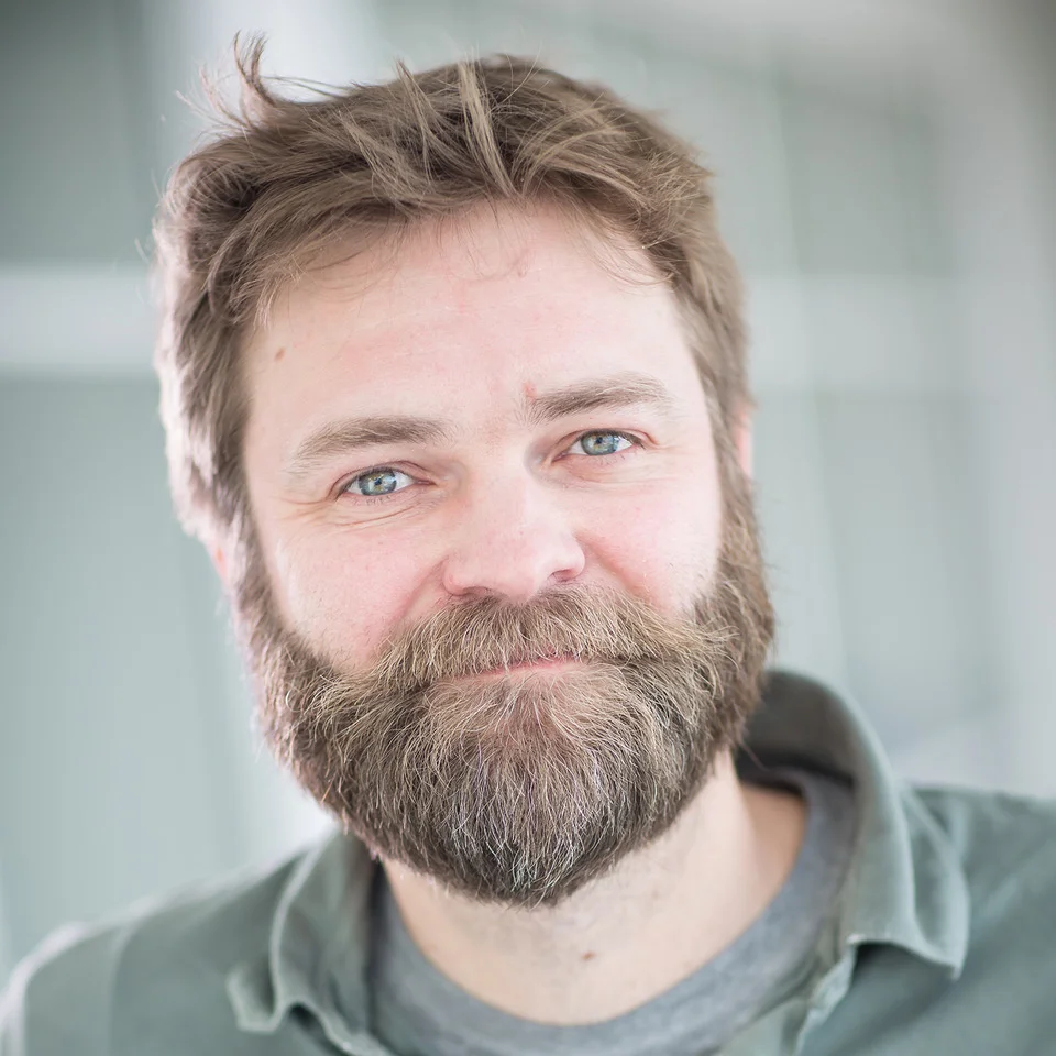 Nels. Elde, Ph.D. Associate Professor Benning Presidential Chair University of Utah Bio --> 