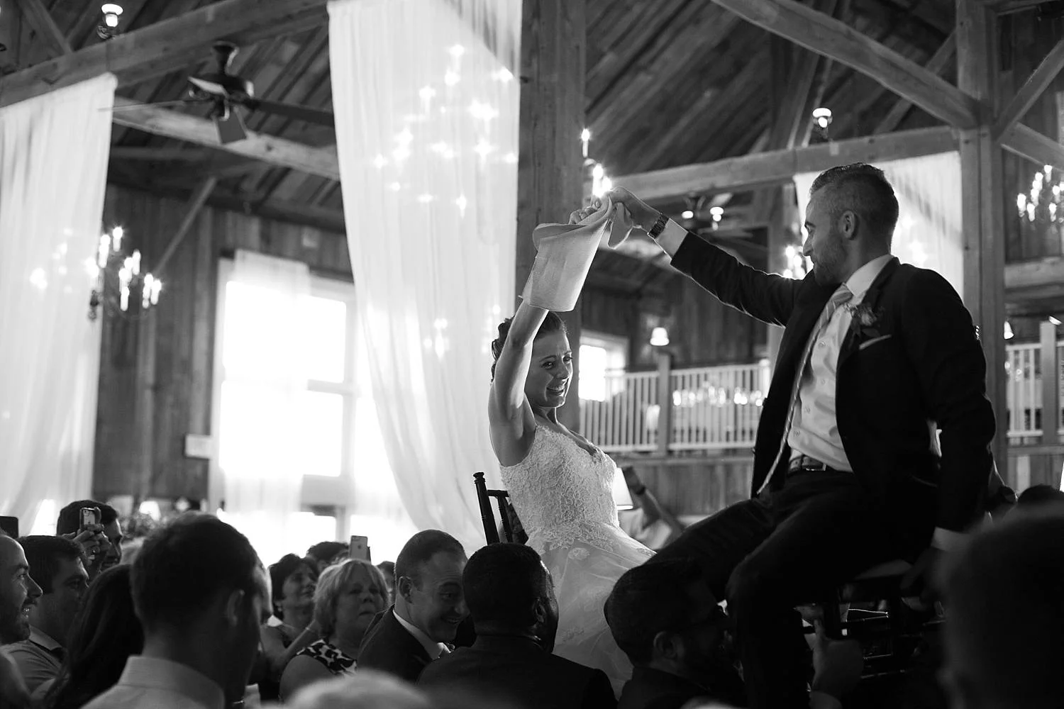 MinneapolisWeddingPhotographer_0284.jpg