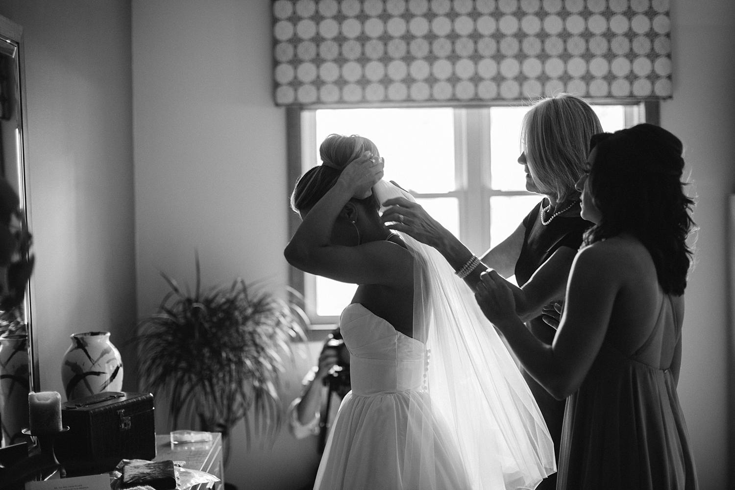 MinneapolisWeddingPhotographer_0477.jpg