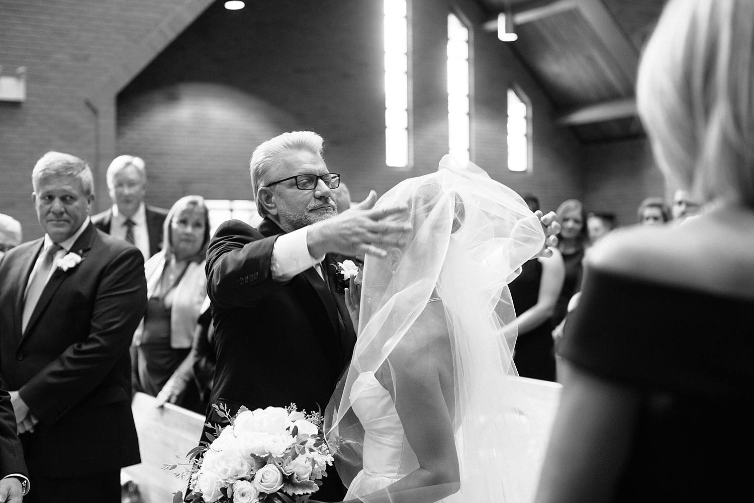 MinneapolisWeddingPhotographer_0513.jpg