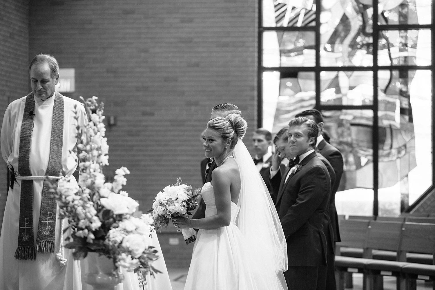 MinneapolisWeddingPhotographer_0519.jpg