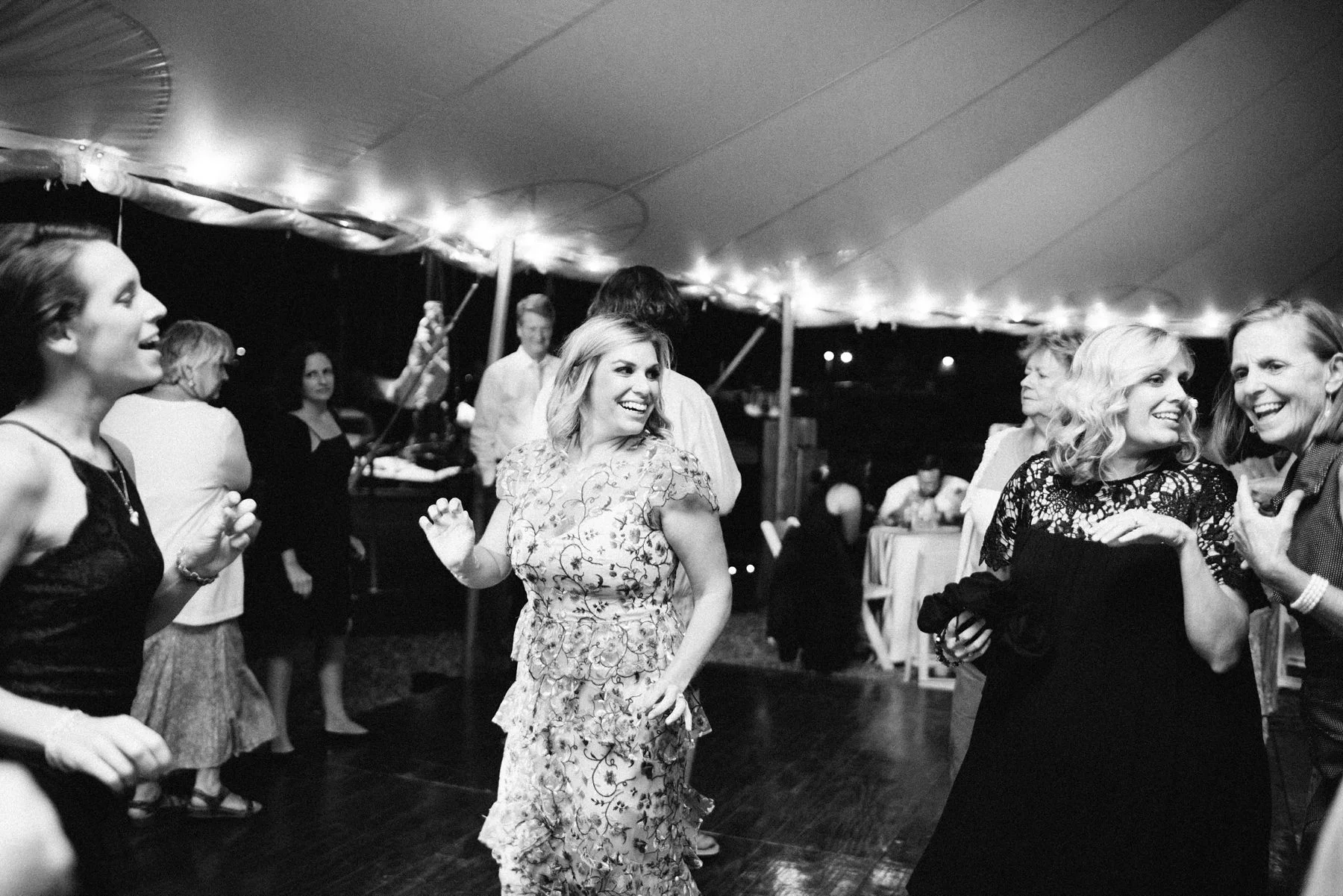 minnesotaweddingphotographer_1949.jpg