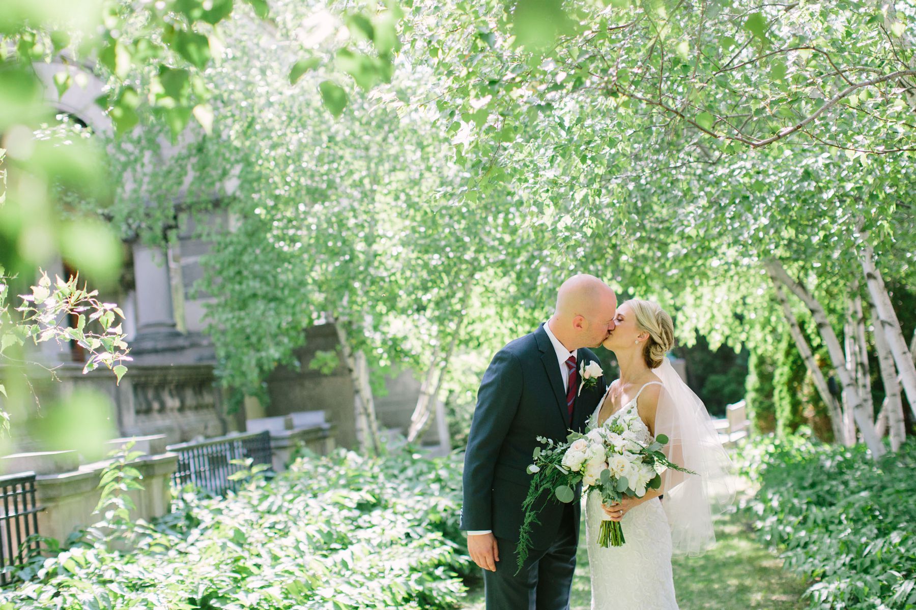 minnesotaweddingphotographer_2114.jpg