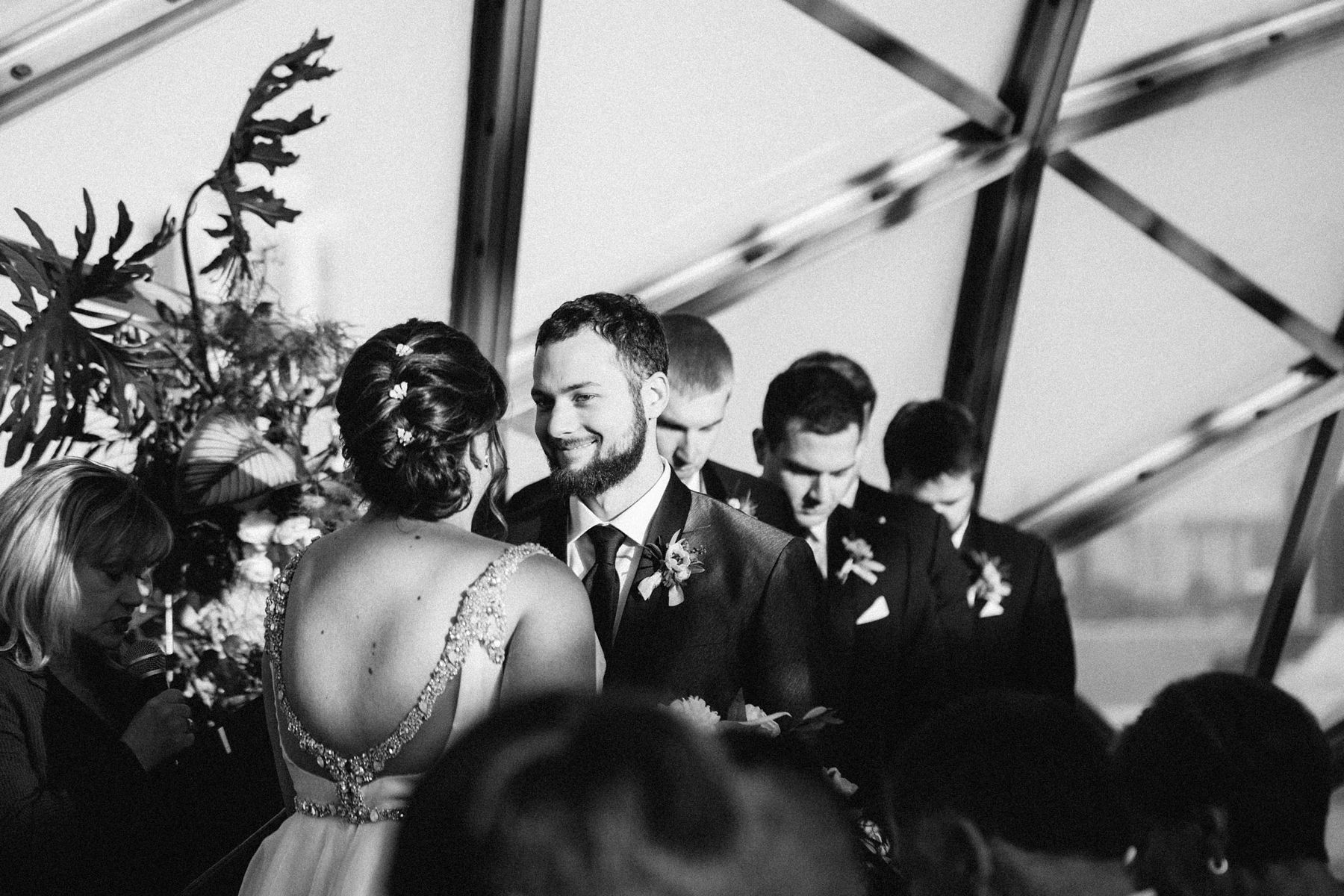 minnesotaweddingphotographer_2175.jpg
