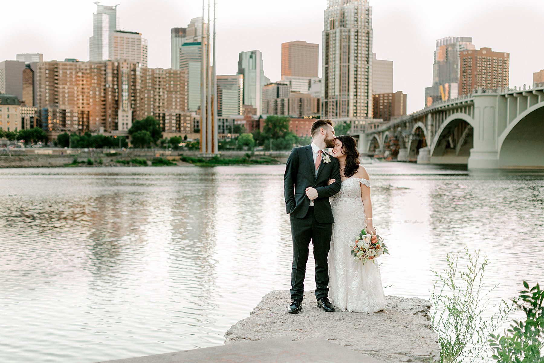 Best-Wedding-Photographer-Twin-Cities_0165.jpg