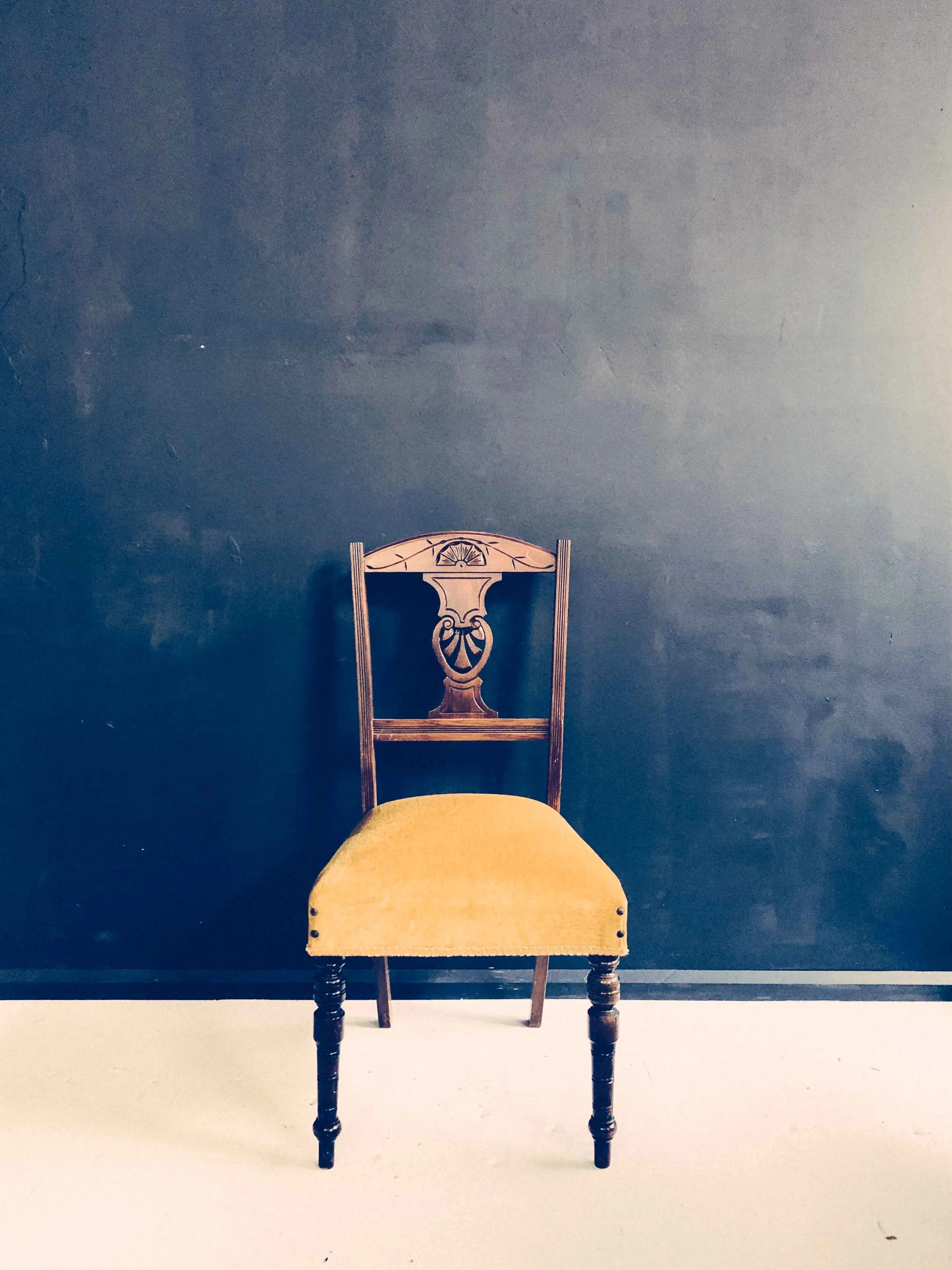 eb-upholstery-course-stripped-chair-42.jpg