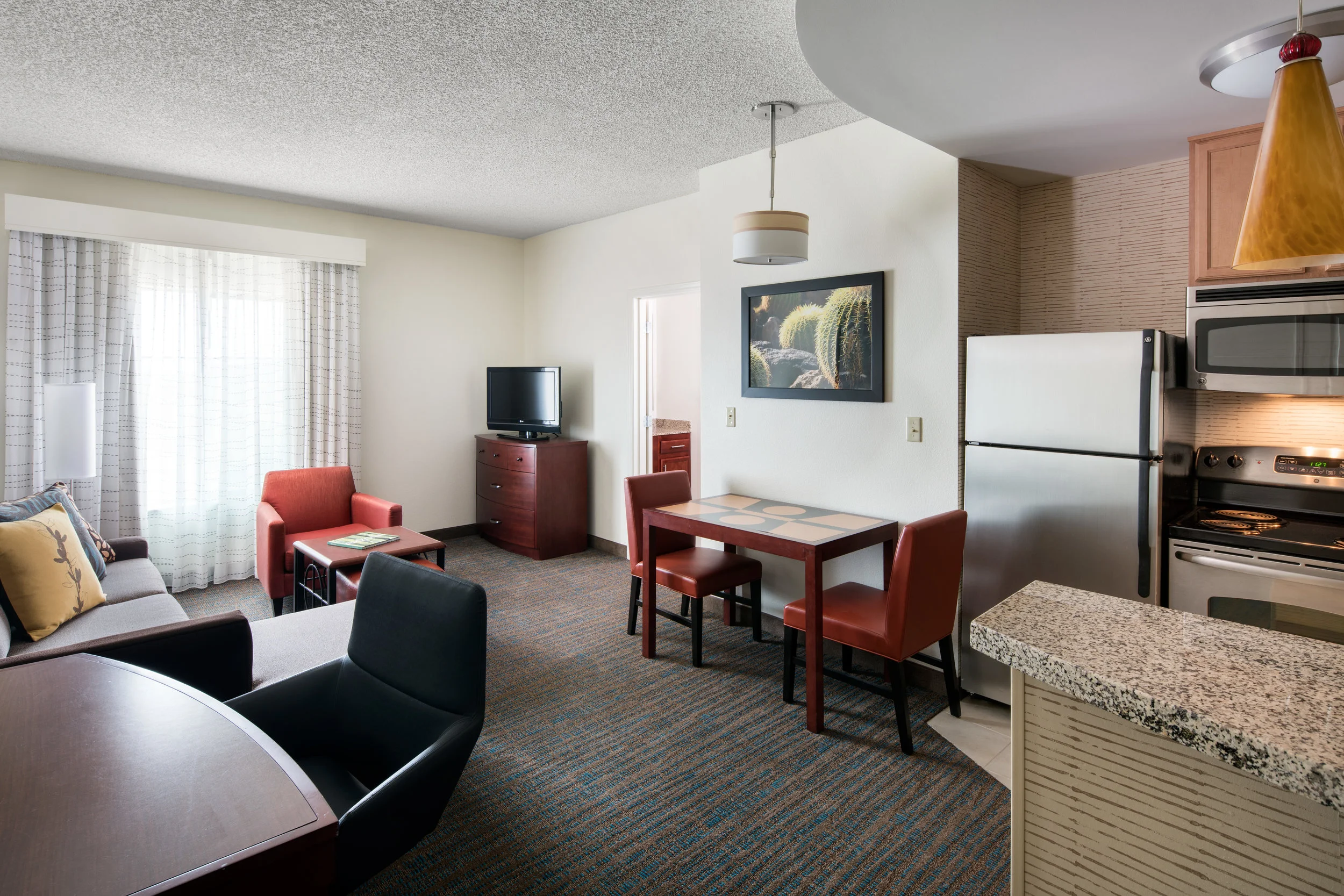 PHXMH_OneBedroom_Suite_Overview_ONBT.jpg