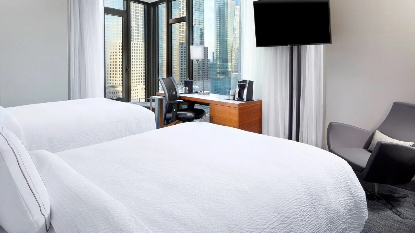 nycxm-guestroom-0010-hor-wide.jpg