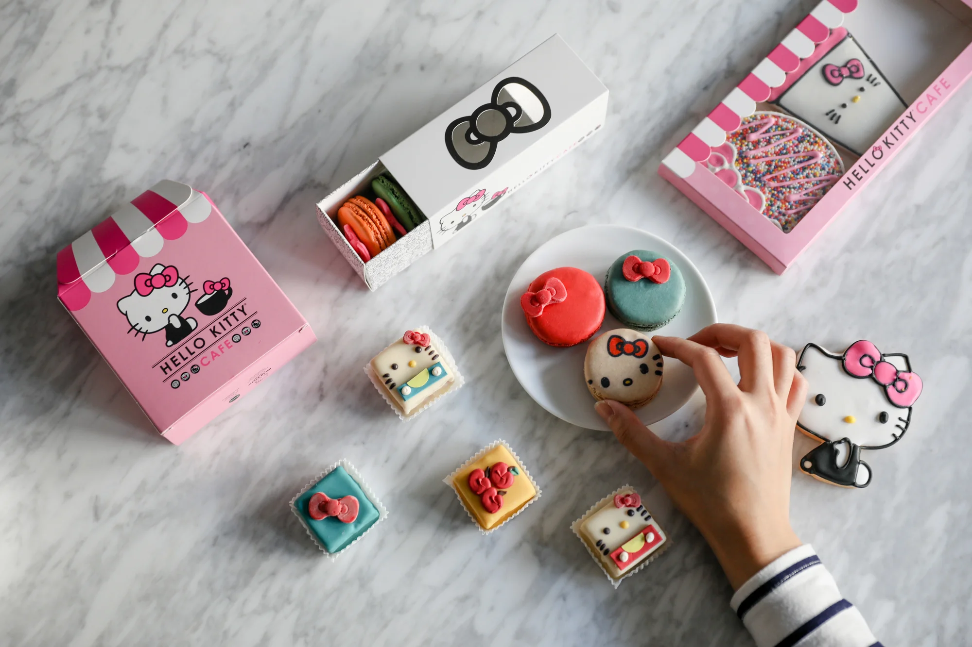 021018-HelloKittyCafe-6.jpg