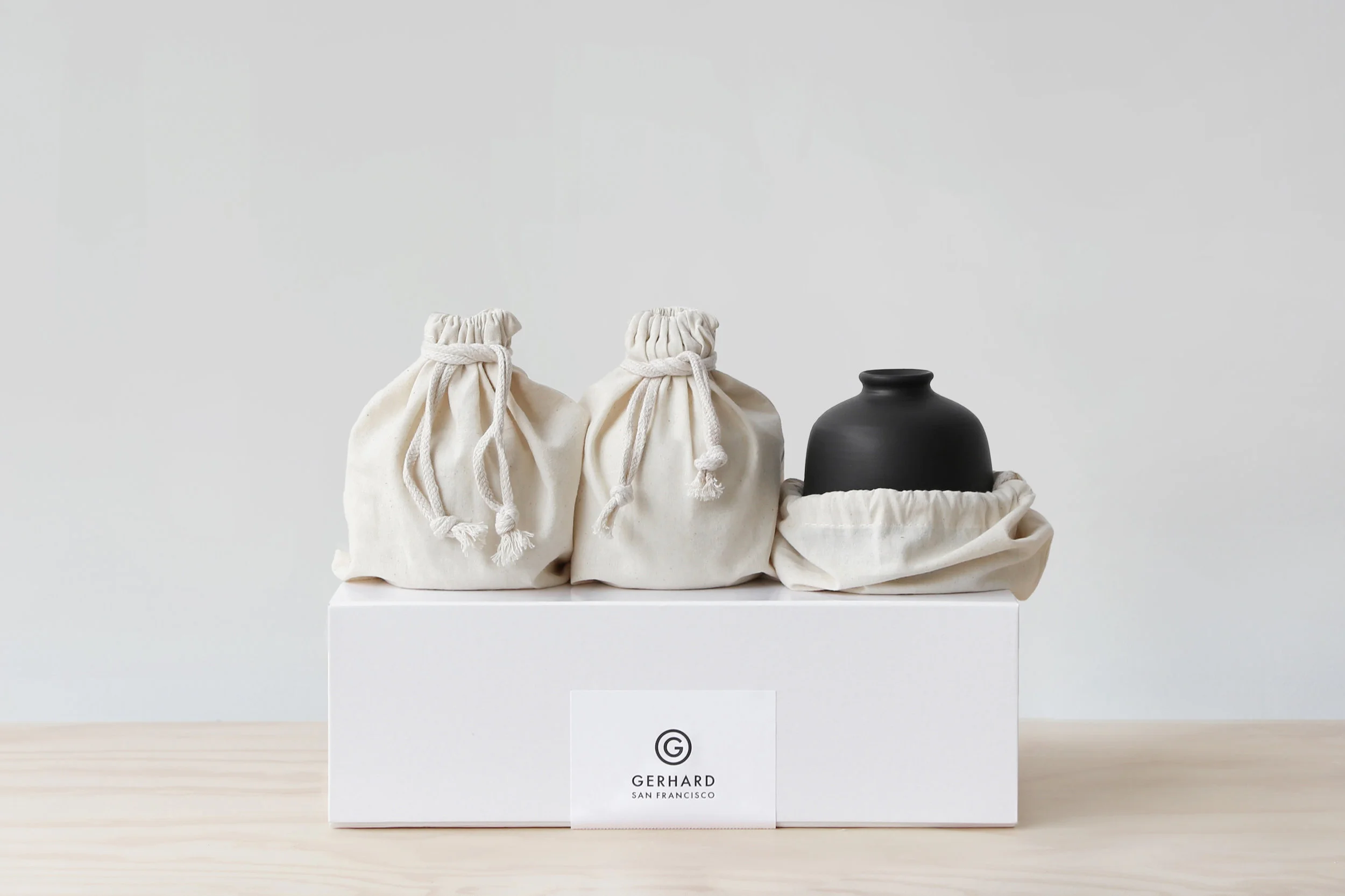 gerhard_ceramics_skala_bvgb_sleeve_mblack.jpg