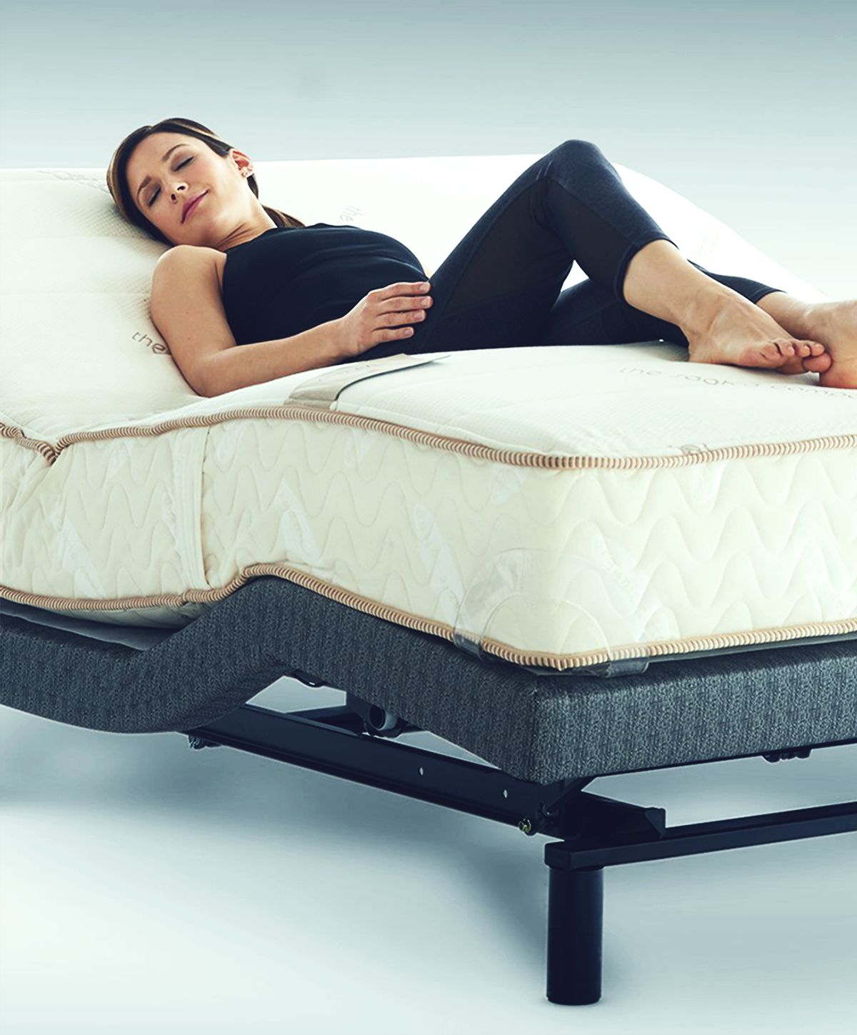 enjoying-the-lineal-adjustable-base-with-the-zenhaven-latex-mattress.jpg
