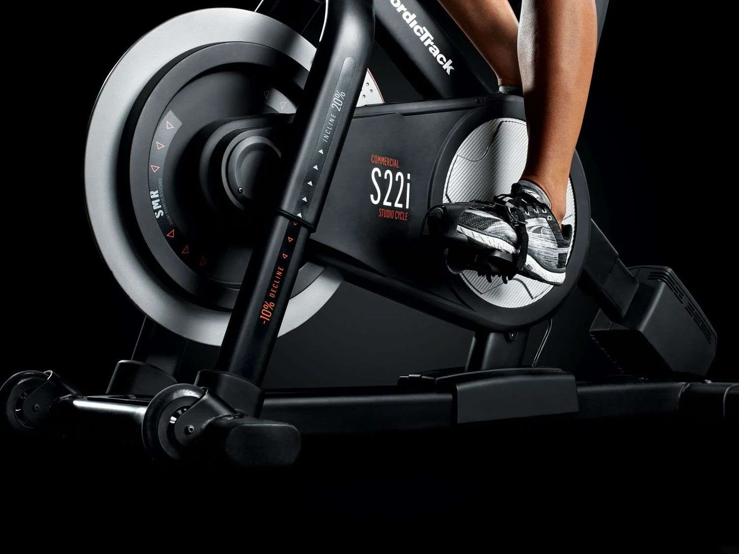 S22i Bike flywheel, crank & pedals close-up