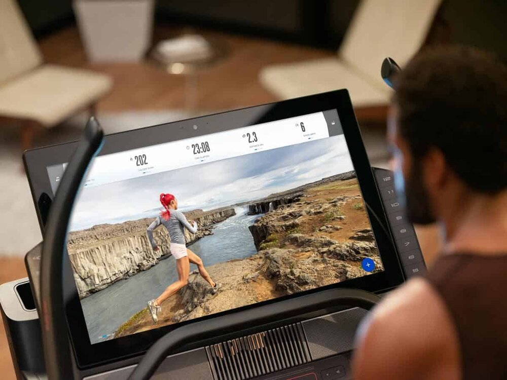 RUN WITH YOUR IFIT TRAINER IN ICELAND