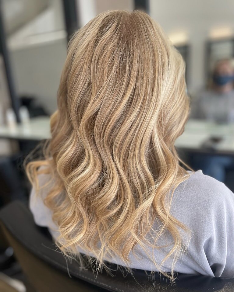 Dreaming of #longhairgoals? Let us make that dream come true!

Trust us at Daisy Jake for making your hair vision a reality. Our team of expert stylists are here to give you soft, glossy curls or tousled waves for a glamorous look.

Make an appointme