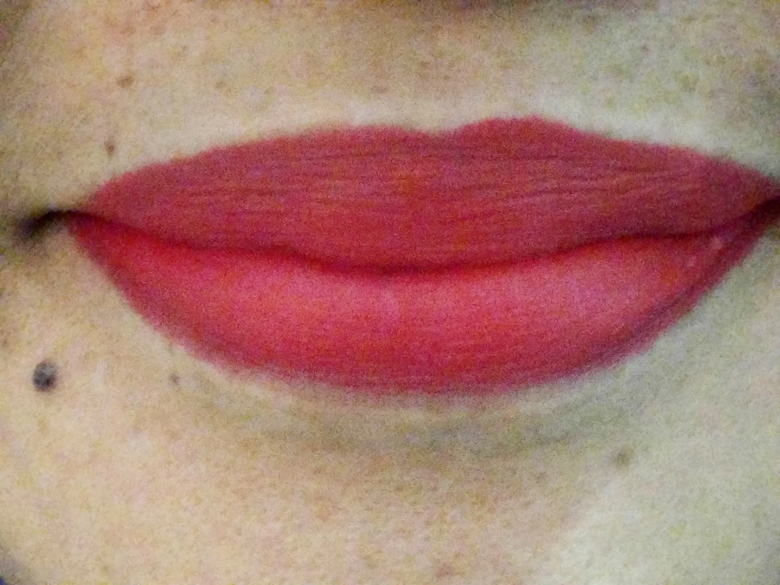  The Happy Skin x Disney Princesses Moisturizing Matte Lippie in Snow White on my lips!