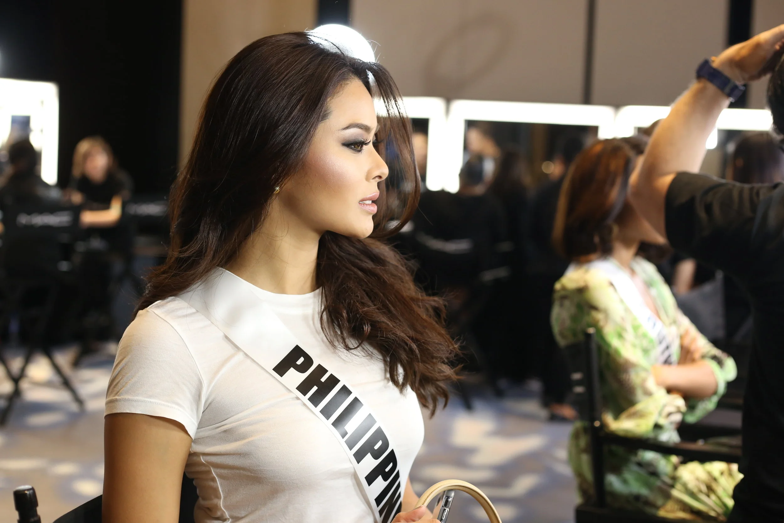 Nude or Bold? 2017 Miss U Makeup Artist Tells All