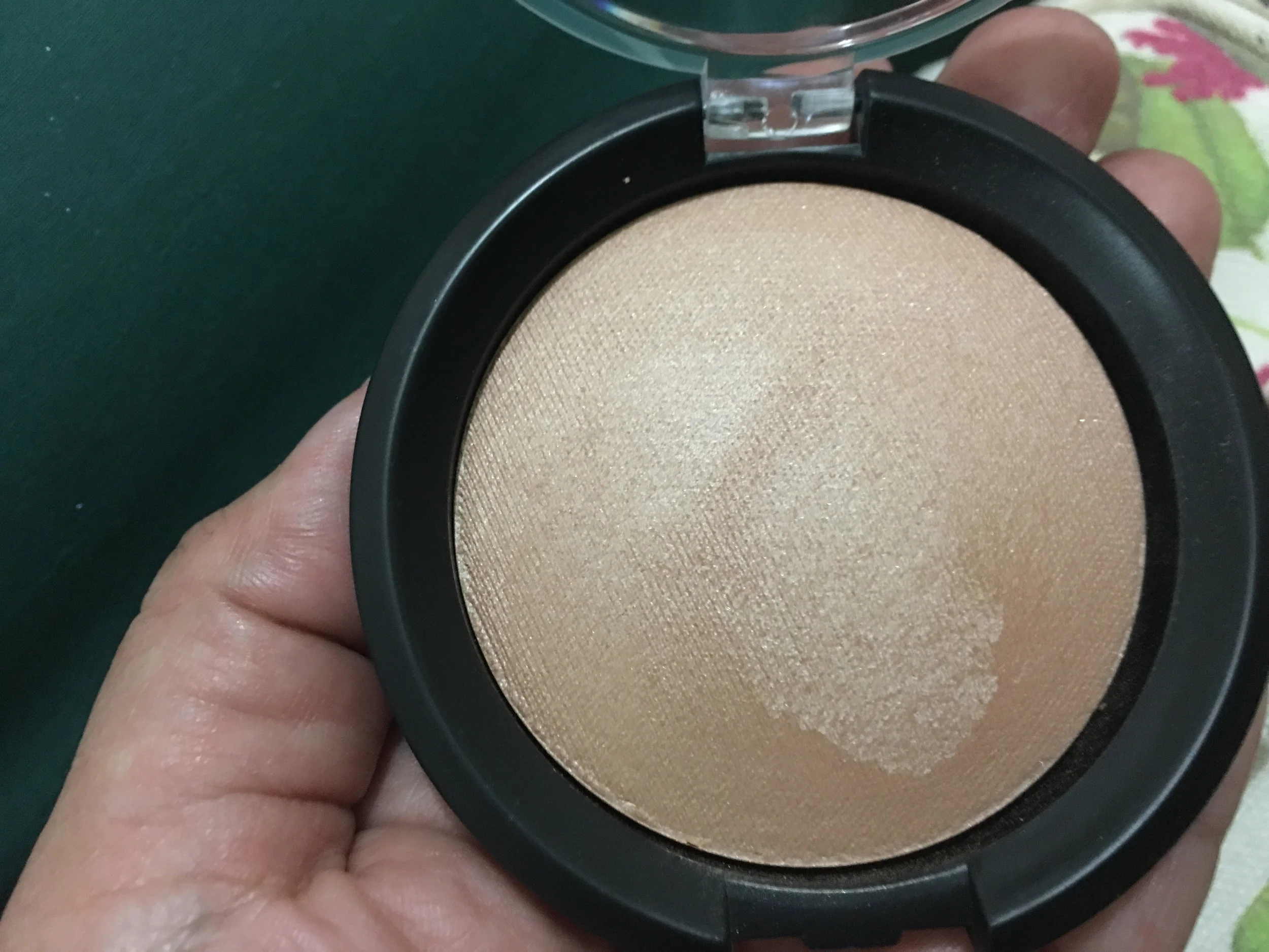 This Essence Pure Nude Highlighter is subtle enough for the workplace and school.