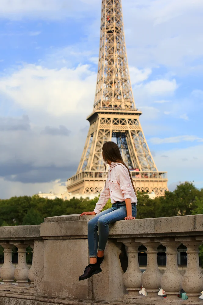How to Look and Feel Like a Classy and Chic French Woman
