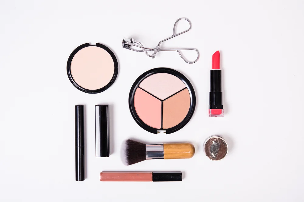 Top 3 Makeup Must-Haves of Our Fave Real Life #GirlBosses