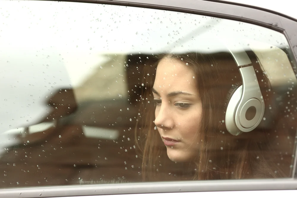 10 Emotera Songs You Can Play To Pretend You're In Some Music Video This Rainy Season