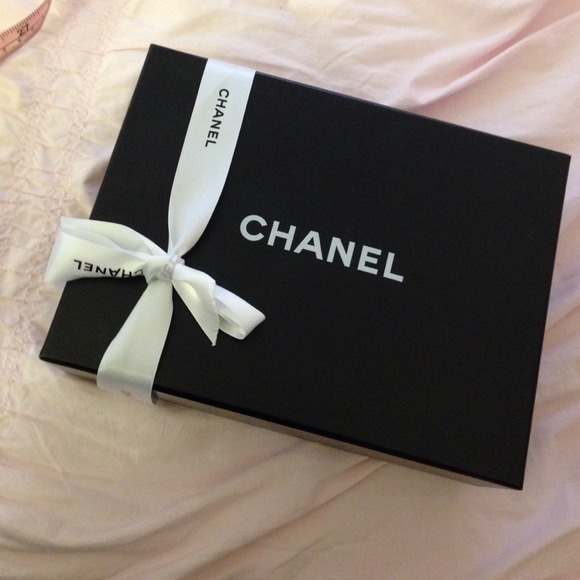 UPSIZE PH  One of the Gifts We Received Came in a Little Chanel Box