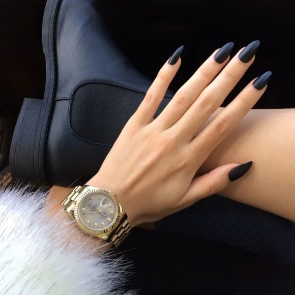 5 Nail Polish Colors to Brighten Up Your Rainy Season