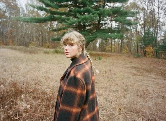 Taylor Swift marks 31st  birthday with new album