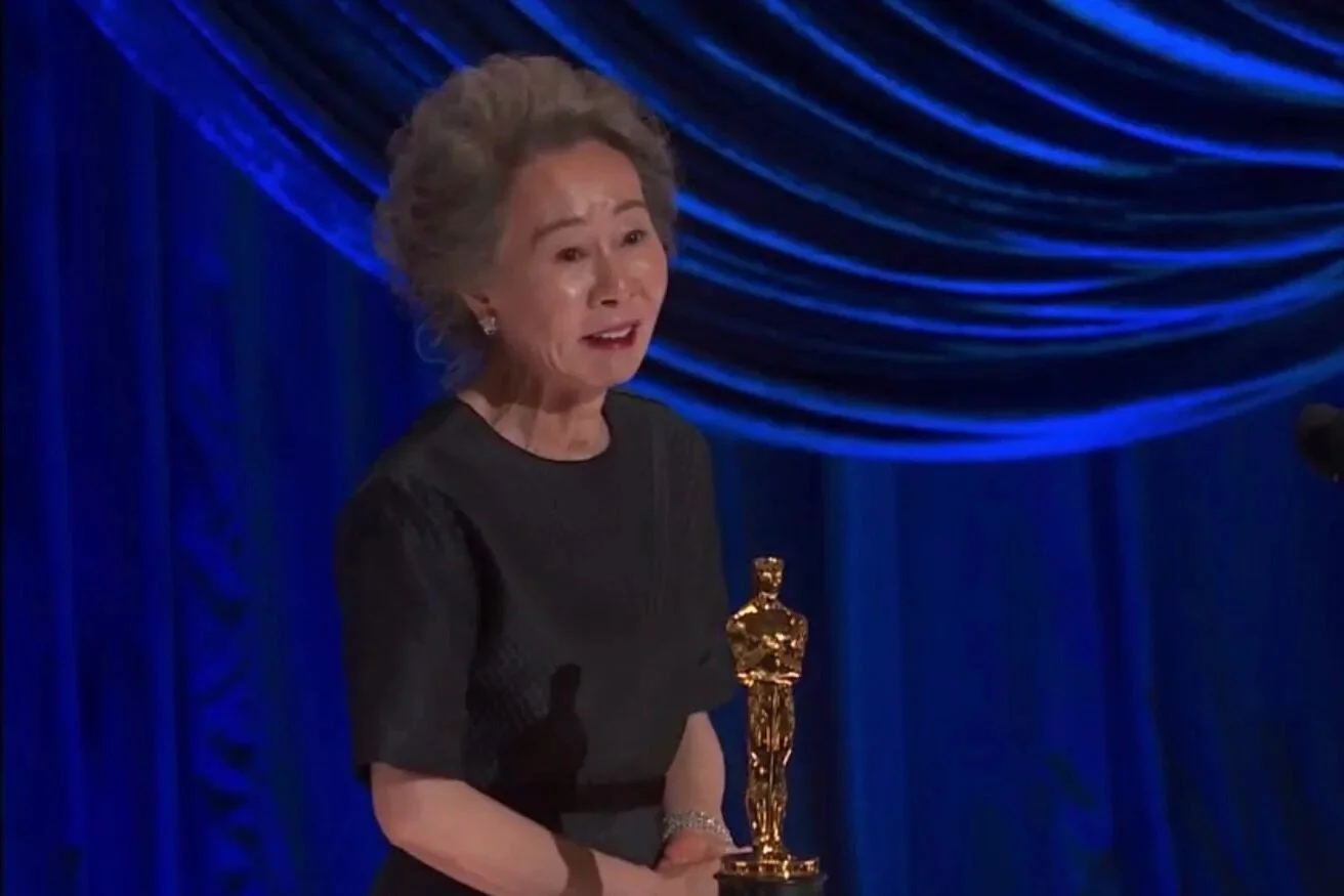 'I'm not a dog,' says Oscar winner