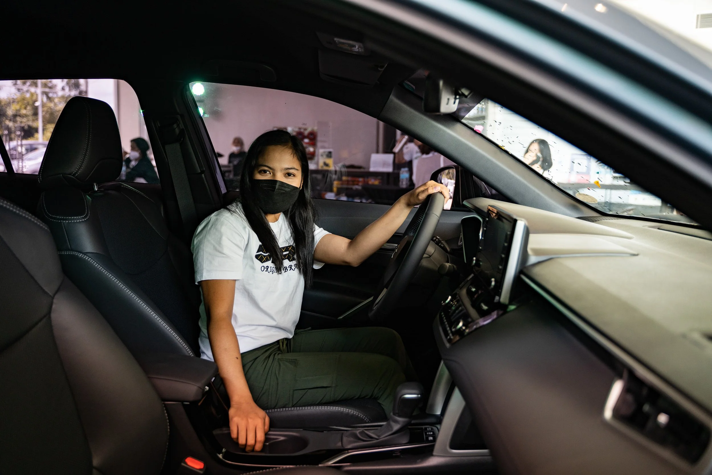 Teacher Wins Brand-new Car In Smart’s GigaMania Promo