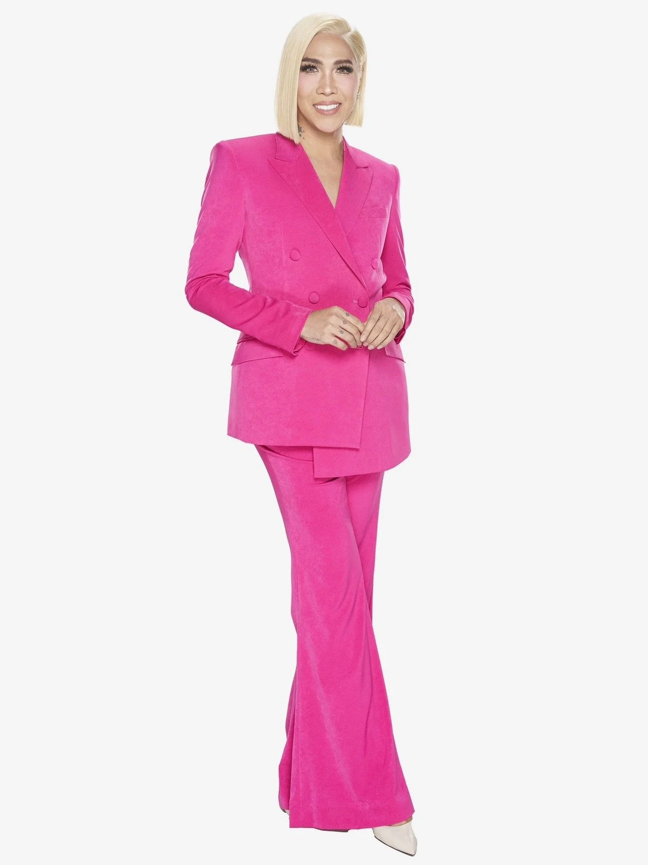 Vice Ganda joins Santé Barley to #LiveForMore