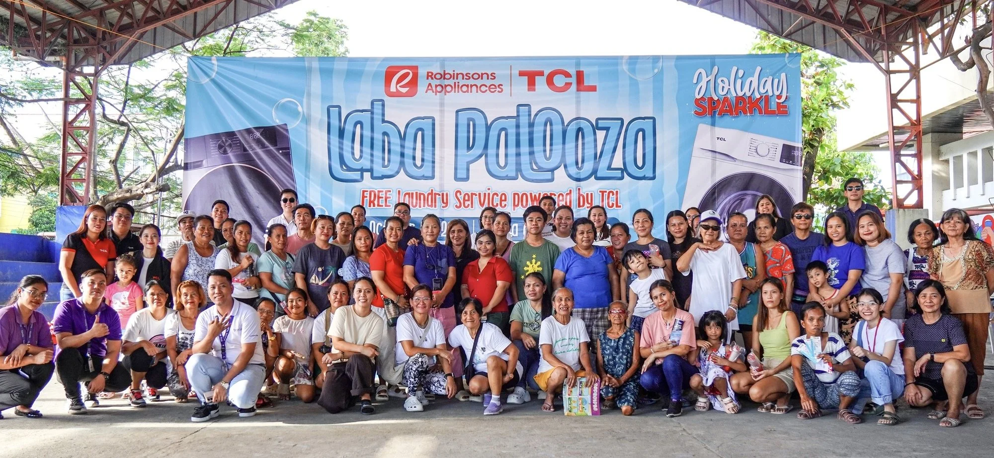 TCL &amp; Robinsons Appliances Bring Free Laundry and Smiles to Communities via 'Labapalooza'